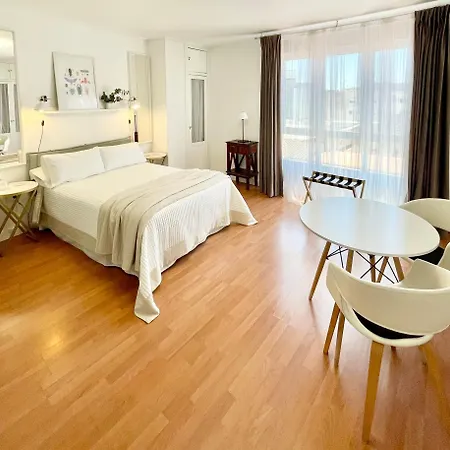 Atico Luz De Cordoba Station Parking Free Center City דירה